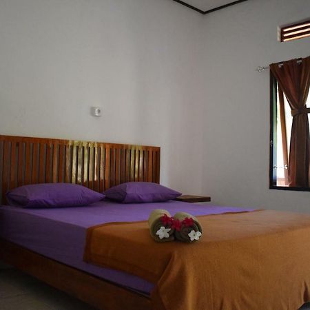 Safsia homestay Toyapakeh Exterior foto