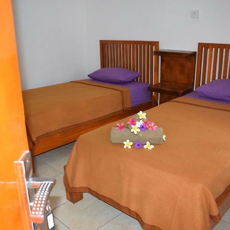 Safsia homestay Toyapakeh Exterior foto