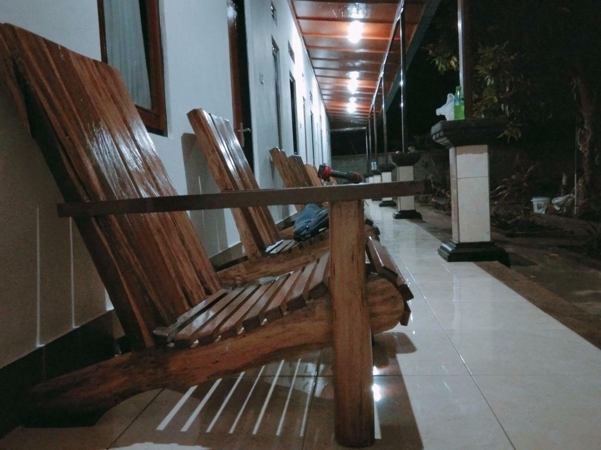 Safsia homestay Toyapakeh Exterior foto