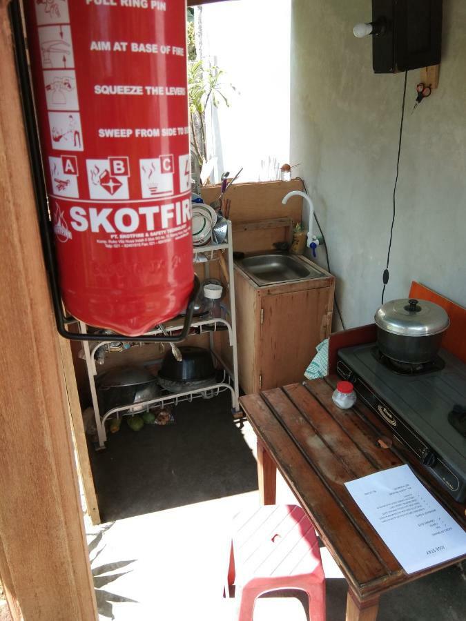 Safsia homestay Toyapakeh Exterior foto