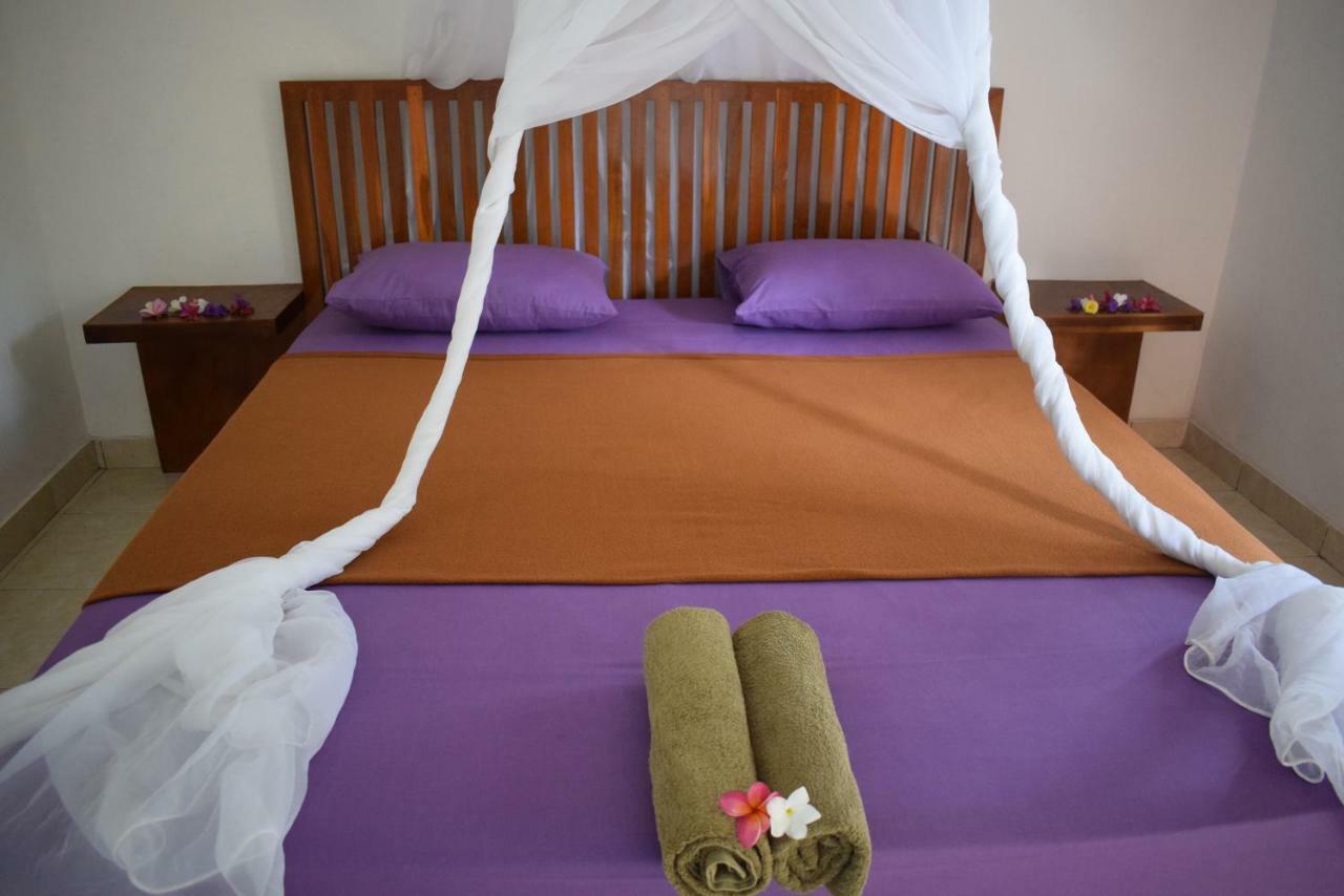 Safsia homestay Toyapakeh Exterior foto