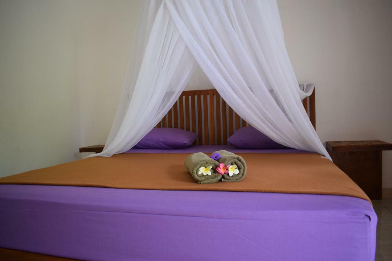 Safsia homestay Toyapakeh Exterior foto